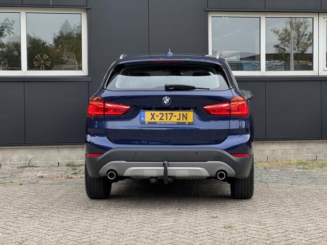BMW X1 sDrive20i High Executive Automaat 192PK/Pano/Elek stoelen/Trekhaak/Head Up/