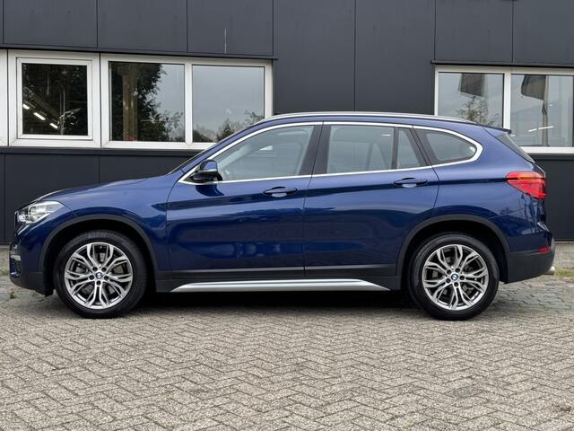BMW X1 sDrive20i High Executive Automaat 192PK/Pano/Elek stoelen/Trekhaak/Head Up/