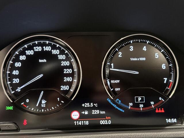 BMW X1 sDrive20i High Executive Edition | M-Sport | Panoramadak | Trekhaak | Stoelverwarming |
