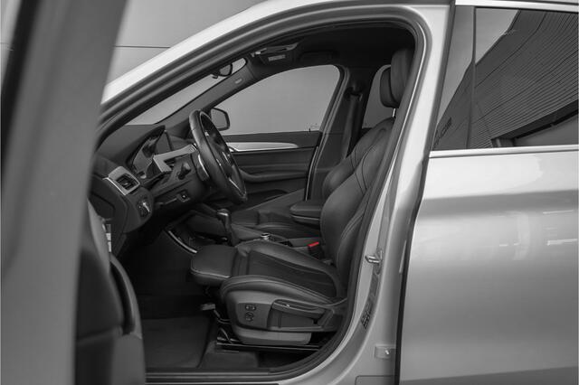 BMW X1 xDrive25i High Executive Sportstoel Trekhaak Stoelverw