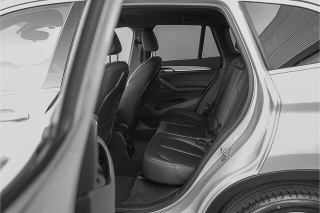 BMW X1 xDrive25i High Executive Sportstoel Trekhaak Stoelverw