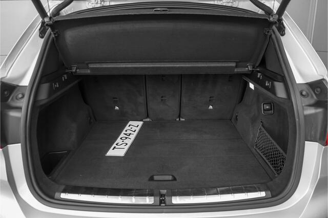 BMW X1 xDrive25i High Executive Sportstoel Trekhaak Stoelverw
