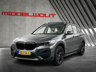 BMW X1 sDrive18i High Exe. Shadow-Line Pano-dak