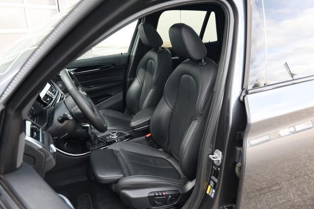 BMW X1 xDrive25e 220pk M-Sport Pano|Trekh|Memory|H&K|HUD|Leder