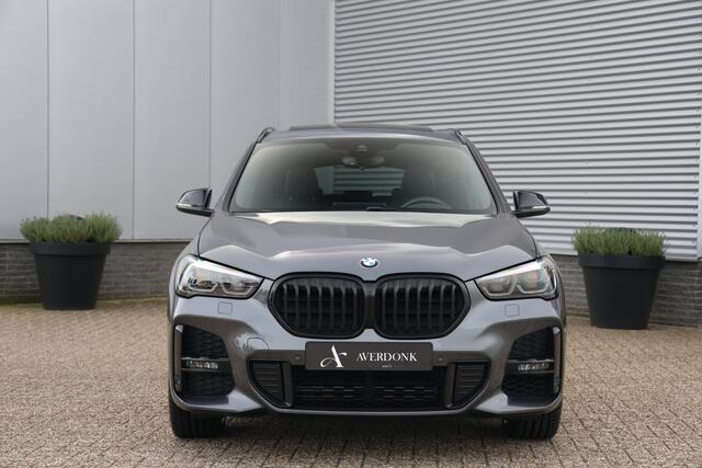 BMW X1 xDrive25e 220pk M-Sport Pano|Trekh|Memory|H&K|HUD|Leder
