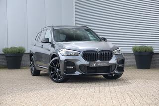 BMW X1 xDrive25e 220pk M-Sport Pano|Trekh|Memor
