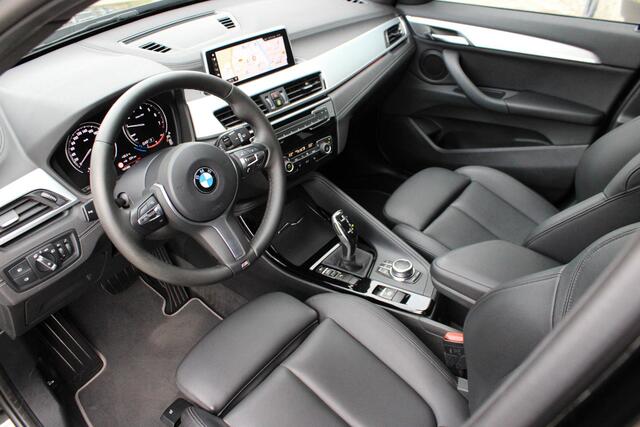 BMW X1 sDrive18i Camera | Stoelverwarming | Navi | Leder | Stoelverwarming | Sportline | Zwarte Velgen | DAB