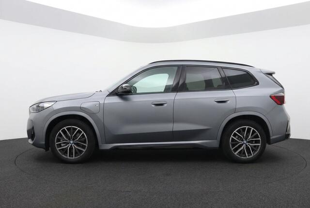 BMW X1 xDrive25e M Sport l Vernasca Leder | 360° l HUD l Adaptive Cruise