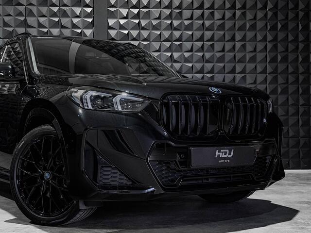 BMW X1 xDrive30e M Sport |Pano | 20"| Trekh. | Topv. | HUD | Leer | Ad. Li. |