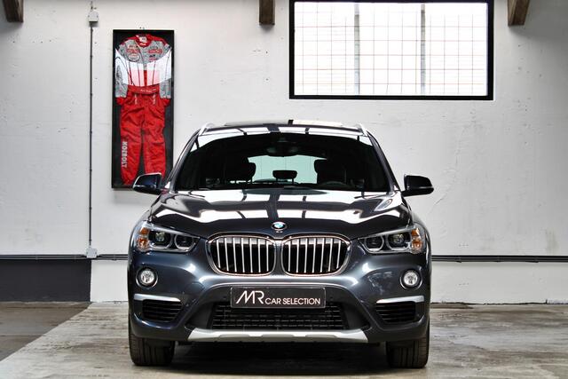 BMW X1 sDrive20i High Executive xLine | Panoramadak | LED | Leder | HUD | NL geleverd