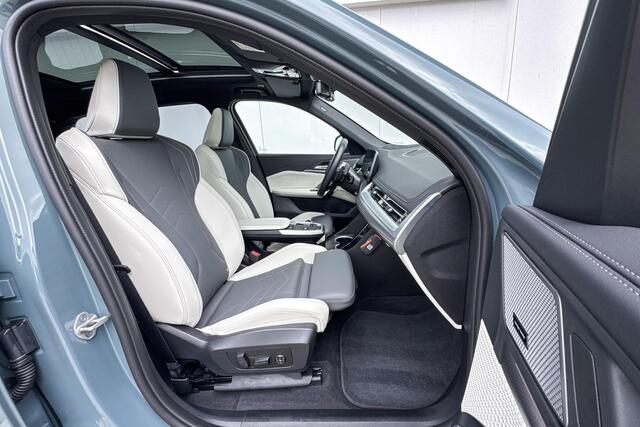 BMW X1 xDrive25e | M Sport | CoPilot Pack | Panoramadak | Harman-Kardon |