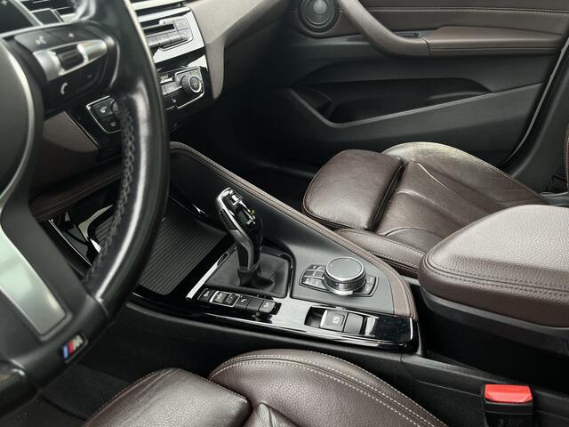 BMW X1 xDrive25i High Executive | 232 pk | M-Sport | 19" | Head-Up | Trekhaak | Panorama | Harman Kardon