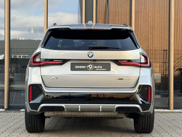 BMW X1 xDrive25e M-sport | Camera | Panorama-dak | Keyless |