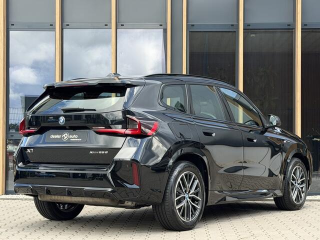 BMW X1 xDrive25e M-sport | Camera | Keyless | Carplay | Ambiance verlichting