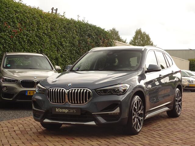 BMW X1 xDrive25e High Ex. | Stormbay | Camera | Trekhk afn | Elek.st. | Leer | 19 inch | Uniek!