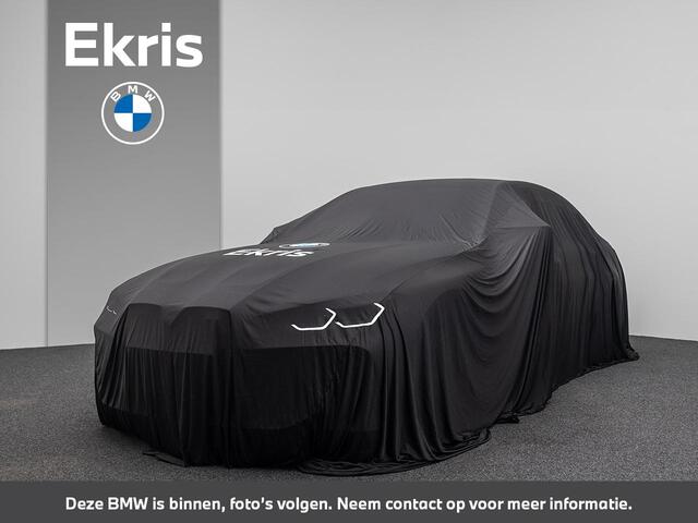BMW X1 sDrive20i High Executive x-Line Pakket / Panoramadak / Trekhaak / Sportstoelen / Elektrische Achterklep / 18" LMV / Head-Up Display