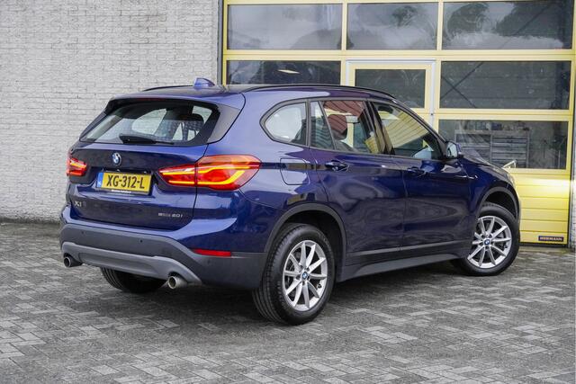 BMW X1 sDrive20i 192PK! Automaat Executive BJ2019 Lmv 17" | Led V+A | Pdc | Elek. achterklep | Navi | Climate control | Cruise control | Sportstuur | Getint glas