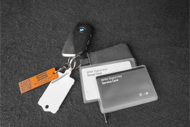 BMW X1 sDrive20i M-Sport Pro Pano Keyless Premium Camera 19"
