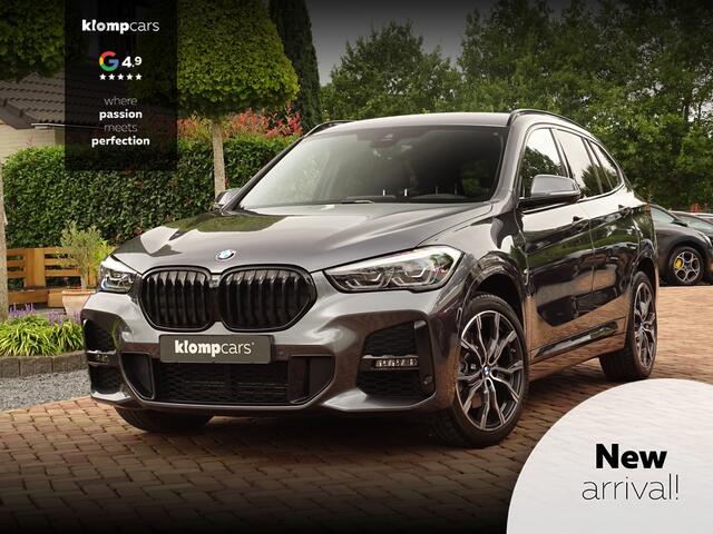 BMW X1 sDrive20i M-Sport | HUD | Trekhk | Camera | Carplay | 19 inch Unieke kmstand!
