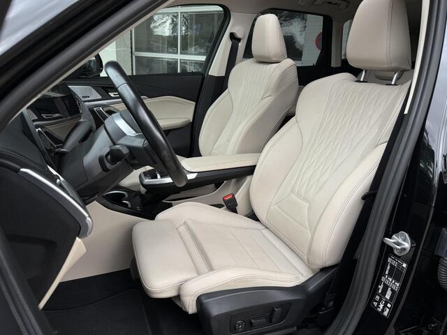 BMW X1 xDrive23i X LINE | PANORAMA | ELEKTRISCHE STOELEN | SPORTSTOELEN | LEDER | HARMAN KARDON | NEDERLANDE AUTO |