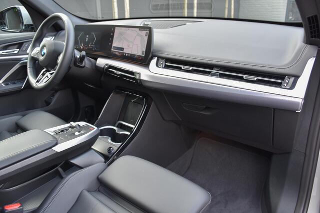 BMW X1 sDrive20i | M sport | Electr. trekhaak | Leer | ACC