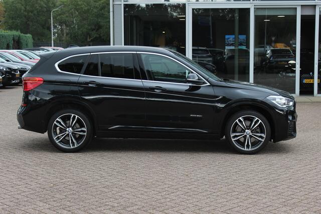 BMW X1 xDrive20i High Exe. M Sport / Trekhaak / Camera / Alcantara / Keyless / 19'' / Navigatie / Stoelverwarming / DAB / Cruise Control – foto 5