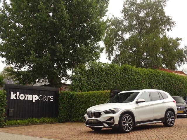BMW X1 xDrive25i | BOMVOL!! | Uniek | Carplay|Trekhk|PearlWeiss|HUD|Zie tekst!