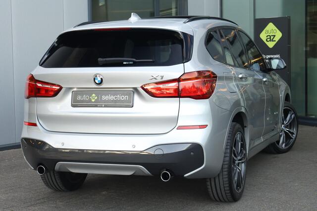 BMW X1 sDrive20i M Sport / Head-up / Pano