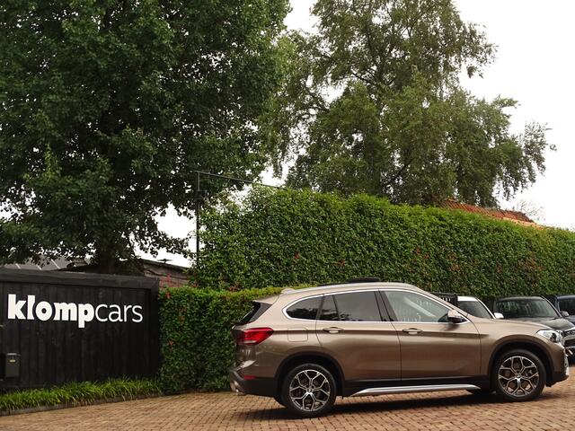 BMW X1 xDrive25i X-line | Stuurverw. | KeylessEntr. | 230PK! | Schuifdak | Unieke kleur!