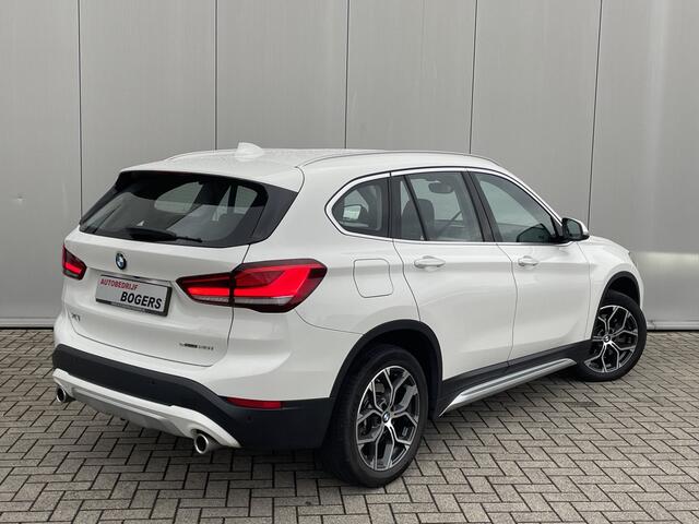BMW X1 sDrive20i Automaat Navigatie, Climate Control, Half Leder, 18"Lm, Stoelverwarming, Achteruitrijcamera
