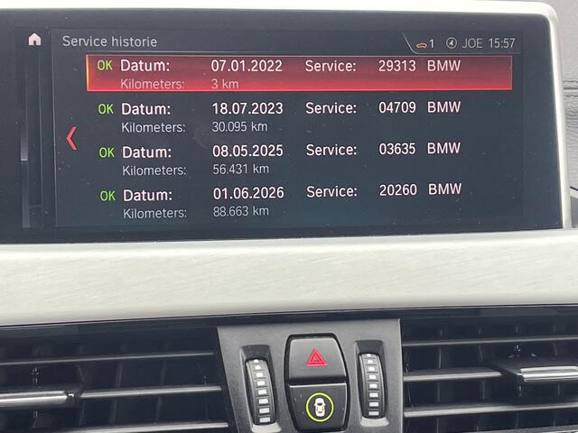 BMW X1 sDrive20i Automaat Navigatie, Climate Control, Half Leder, 18"Lm, Stoelverwarming, Achteruitrijcamera