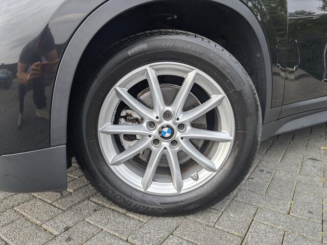 BMW X1 sDrive 18i Advantage | 140PK | Navi | Stoelverw. | PDC | LED | Cruise | Climate Control