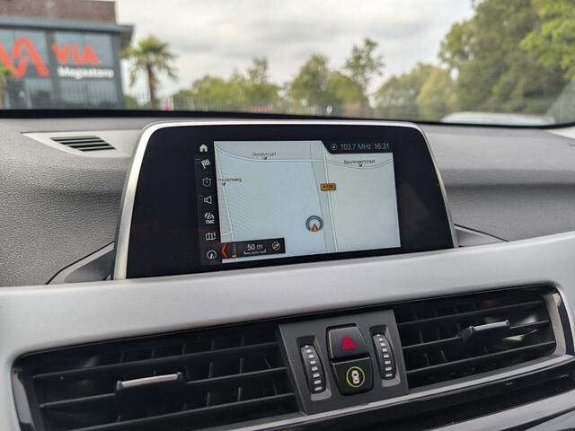 BMW X1 sDrive 18i Advantage | 140PK | Navi | Stoelverw. | PDC | LED | Cruise | Climate Control