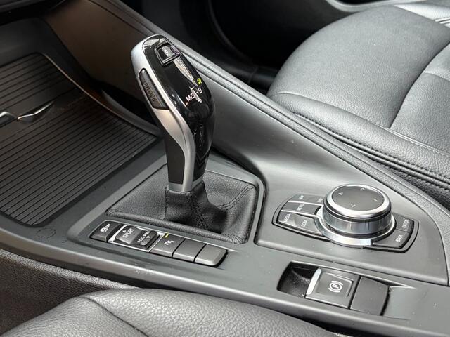 BMW X1 SDRIVE18I - TREKHAAK - SENSATEC - NAVI - LM. ALLSEASON