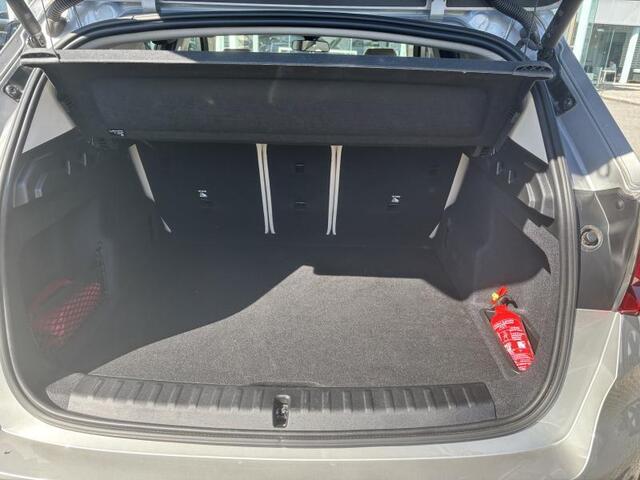 BMW X1 sDRIVE18i AUTOMAAT Leder | Winterpakket | Carplay/Android | Sportstoelen