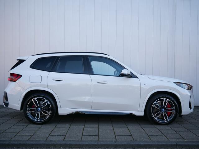 BMW X1 xDrive25e M-Sport Pro 245 Pk Automaat Navi / DAB / Apple Carplay / Camera's / Stoelverwarming