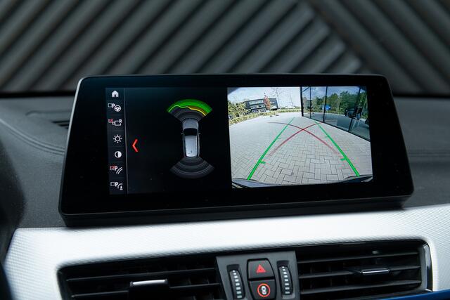 BMW X1 xDrive25e M-Sport Pano HUD ACC Keyless Adapt. LED Camera Park Assist
