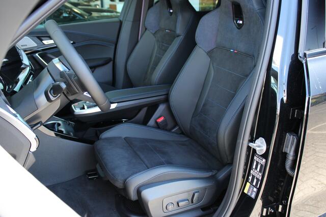 BMW X1 xDrive25e M Sport Automaat / Panoramadak / Trekhaak / M Sportstoelen / Head-Up / M Adaptief onderstel / Comfort Access / Adaptieve LED / Parking Assistant Plus