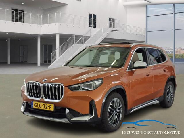 BMW X1 xDrive30e, 150 pk, full option, uniek, dealerauto