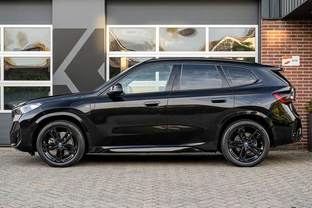 BMW X1 xDrive25e M Sport | Adaptief M-Onderstel | Comfort Access | Stoelverw. | Adaptieve LED | 19" Inch | 245 pk |
