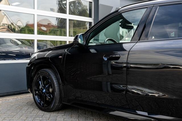 BMW X1 xDrive25e M Sport | Adaptief M-Onderstel | Comfort Access | Stoelverw. | Adaptieve LED | 19" Inch | 245 pk |