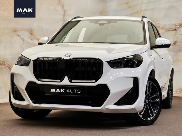 BMW X1 xDrive25e M Sport Pro , 360 camera, 19", massage, HUD, ACC, adap-LED, keyless, NP68k