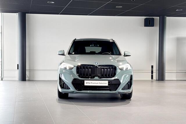 BMW X1 xDrive25e Optimized Edition | M Sport | Driving Assistant Plus | Glazen Panoramadak | Harman Kardon | Trekhaak |