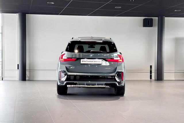 BMW X1 xDrive25e Optimized Edition | M Sport | Driving Assistant Plus | Glazen Panoramadak | Harman Kardon | Trekhaak |