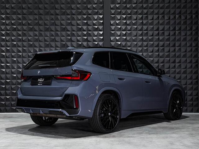 BMW X1 xDrive30e M Sport | Pano | 20"| Drive Pro | H/K | HUD | Topv. | Memo | Leer | Ad. Li. |