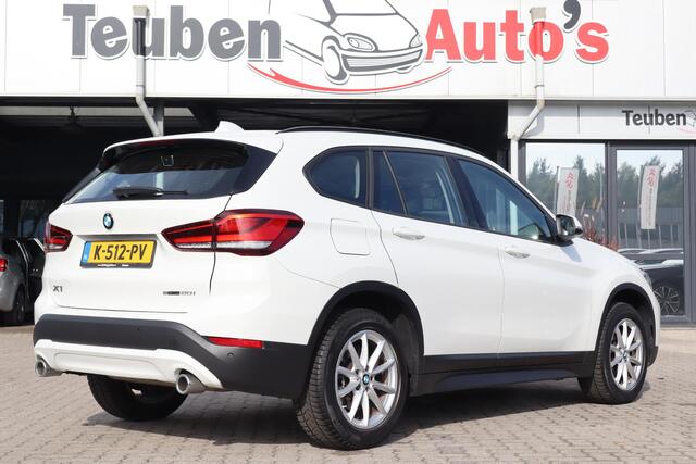 BMW X1 sDrive20i Executive Edition | NL Auto/1e Eigenaar | Head-up display | Cruise | Clima | Kofferdeksel elektrisch