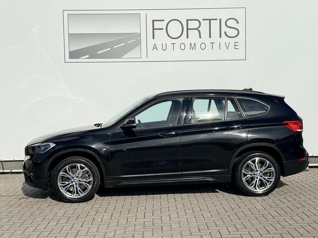 BMW X1 sDrive20i High Executive M-PAKKET | CARPLAY | CAMERA | LED
