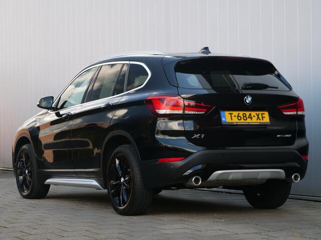 BMW X1 sDrive20i High Executive 192 Pk Automaat Navi / DAB / Camera / 18 inch