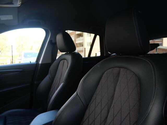 BMW X1 sDrive20i High Executive 192 Pk Automaat Navi / DAB / Camera / 18 inch