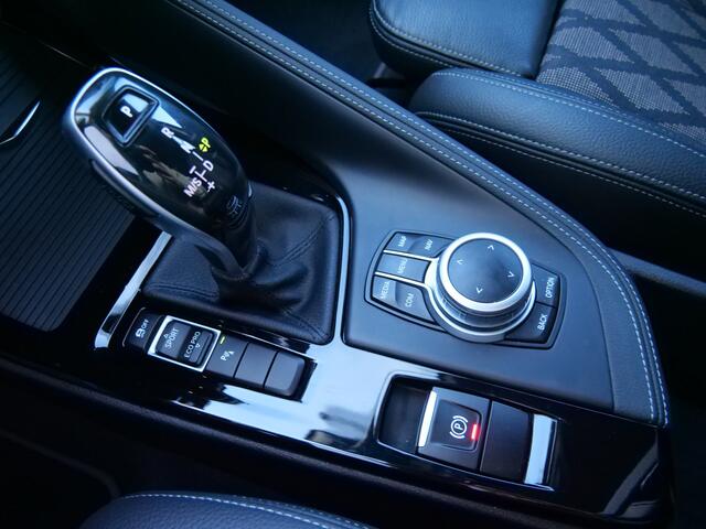 BMW X1 sDrive20i High Executive 192 Pk Automaat Navi / DAB / Camera / 18 inch